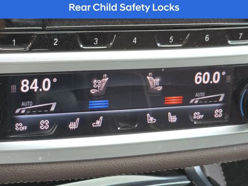 Used 2017 BMW 740i image 29