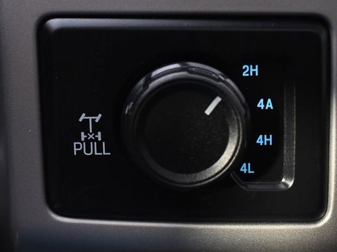 Used 2020 Ford F150 Lariat w/ Equipment Group 502A Luxury AWD/4WD image 34