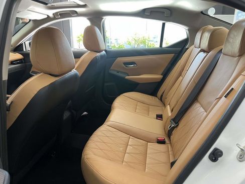 Used 2020 Nissan Sentra SV w/ SV Premium Package image 10