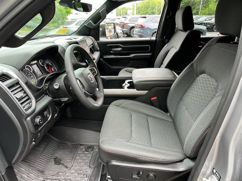 Used 2025 RAM 1500 Big Horn AWD/4WD image 9