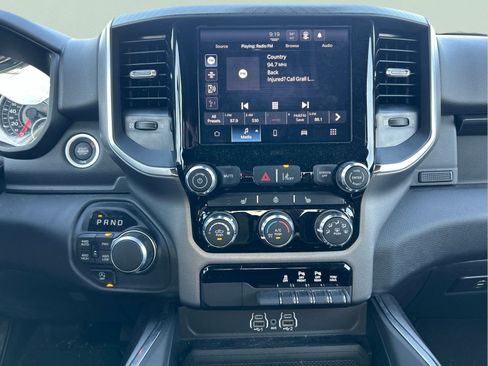 Certified 2025 RAM 1500 Big Horn AWD/4WD image 17