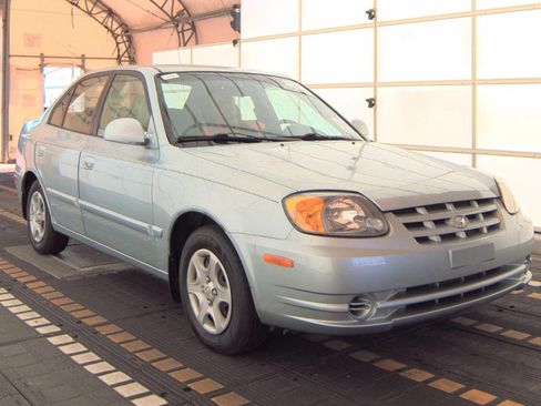 Used 2005 Hyundai Accent GLS image 3