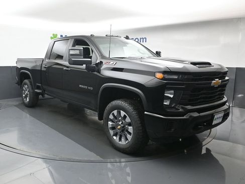 New 2026 Chevrolet Silverado 2500 Custom w/ Custom Value Package image 2