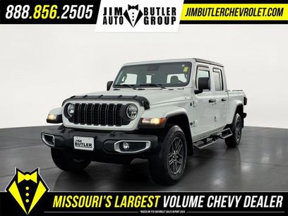 Used 2024 Jeep Gladiator Sport