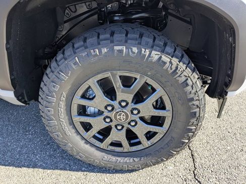 New 2025 Toyota 4Runner SR5 image 11