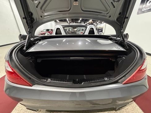 Used 2013 Mercedes-Benz SLK 250 image 46
