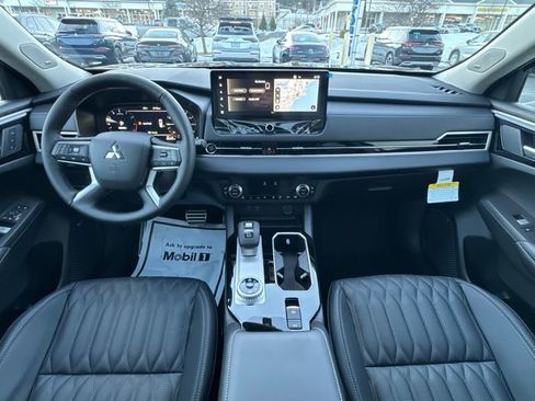 New 2026 Mitsubishi Outlander SEL AWD/4WD image 16