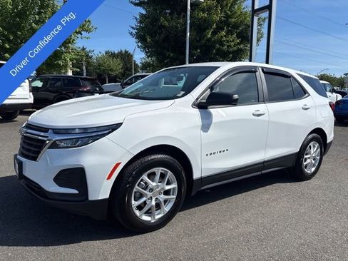 Used 2024 Chevrolet Equinox LS w/ LS Convenience Package AWD/4WD image 1