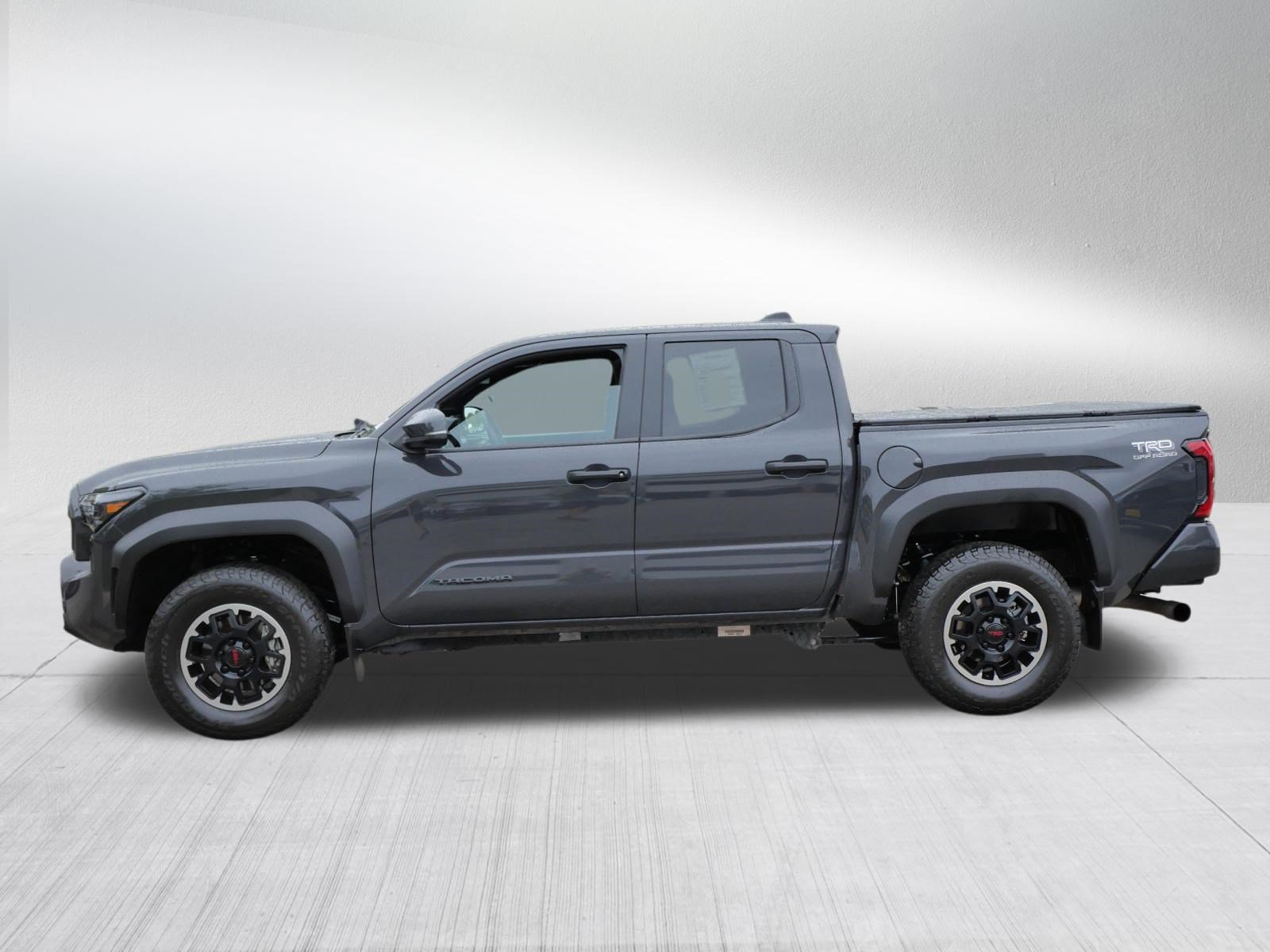 Used 2024 Toyota Tacoma TRD Off-Road w/ TRD Off Road Upgrade Package AWD/4WD image 5
