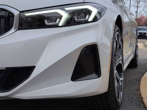 Used 2025 BMW 330i xDrive Sedan w/ Convenience Package image 11