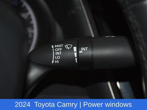 Used 2024 Toyota Camry SE w/ Cold Weather Package FWD image 13