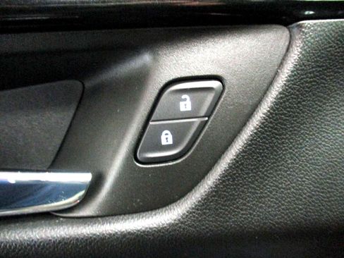 Used 2024 Chevrolet TrailBlazer RS w/ Convenience Package image 17