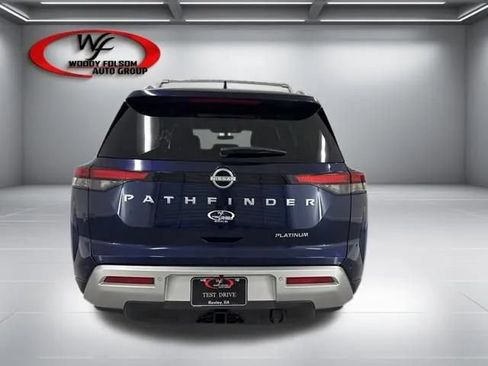 Used 2024 Nissan Pathfinder Platinum w/ Cargo Package FWD image 4