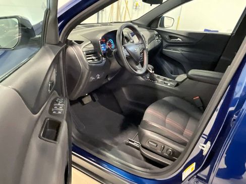 Used 2020 Chevrolet Equinox LT image 18