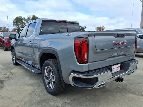 New 2026 GMC Sierra 1500 SLT image 5