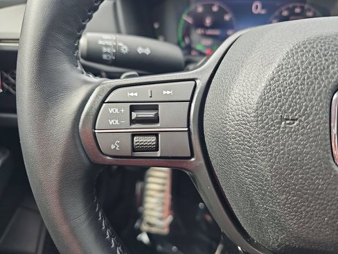 Used 2024 Honda Accord Sport image 17