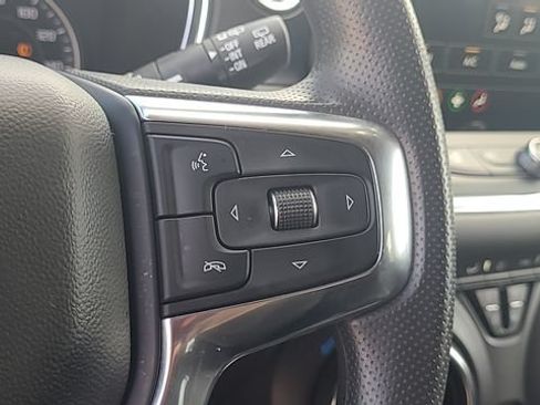 Used 2025 Chevrolet Blazer LT AWD/4WD image 21