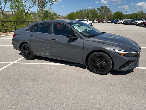 New 2026 Hyundai Elantra SEL Sport Premium FWD image 7