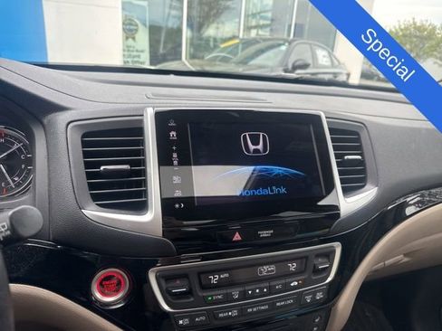 Used 2018 Honda Pilot Elite image 15