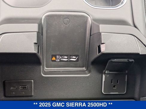 New 2025 GMC Sierra 2500 Denali w/ Denali Reserve Package image 28