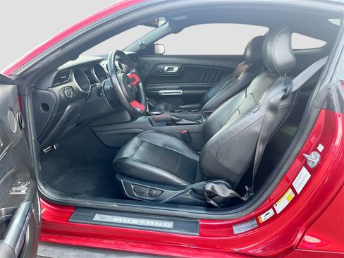 Used 2022 Ford Mustang GT Premium image 21