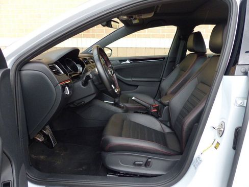 Used 2017 Volkswagen Jetta GLI FWD image 19