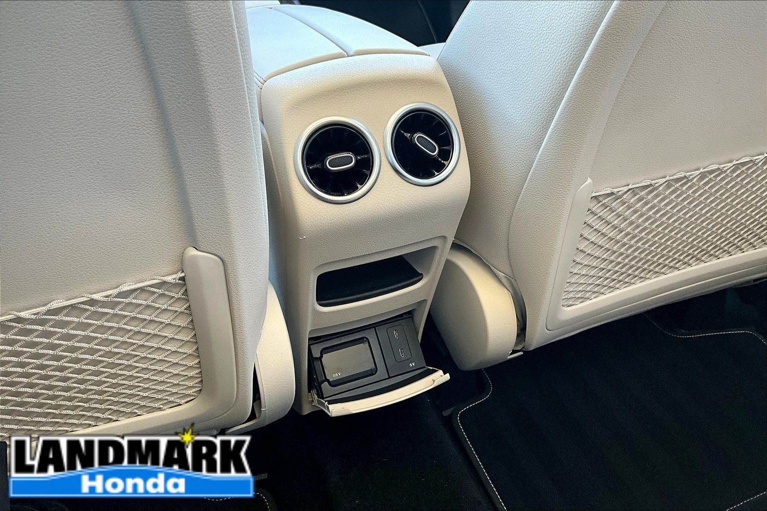 Used 2020 Mercedes-Benz GLB 250 4MATIC image 25