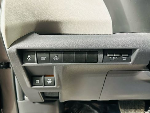 Certified 2024 Toyota Sienna XLE w/ XLE Plus Package image 14