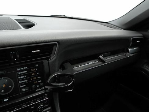 Certified 2016 Porsche 911 Carrera RWD image 27