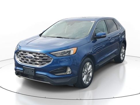 Used 2022 Ford Edge Titanium w/ Equipment Group 301A AWD/4WD image 2