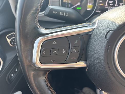 Used 2021 Jeep Wrangler Unlimited Sahara AWD/4WD image 29