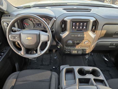 Used 2024 Chevrolet Silverado 1500 Custom image 6