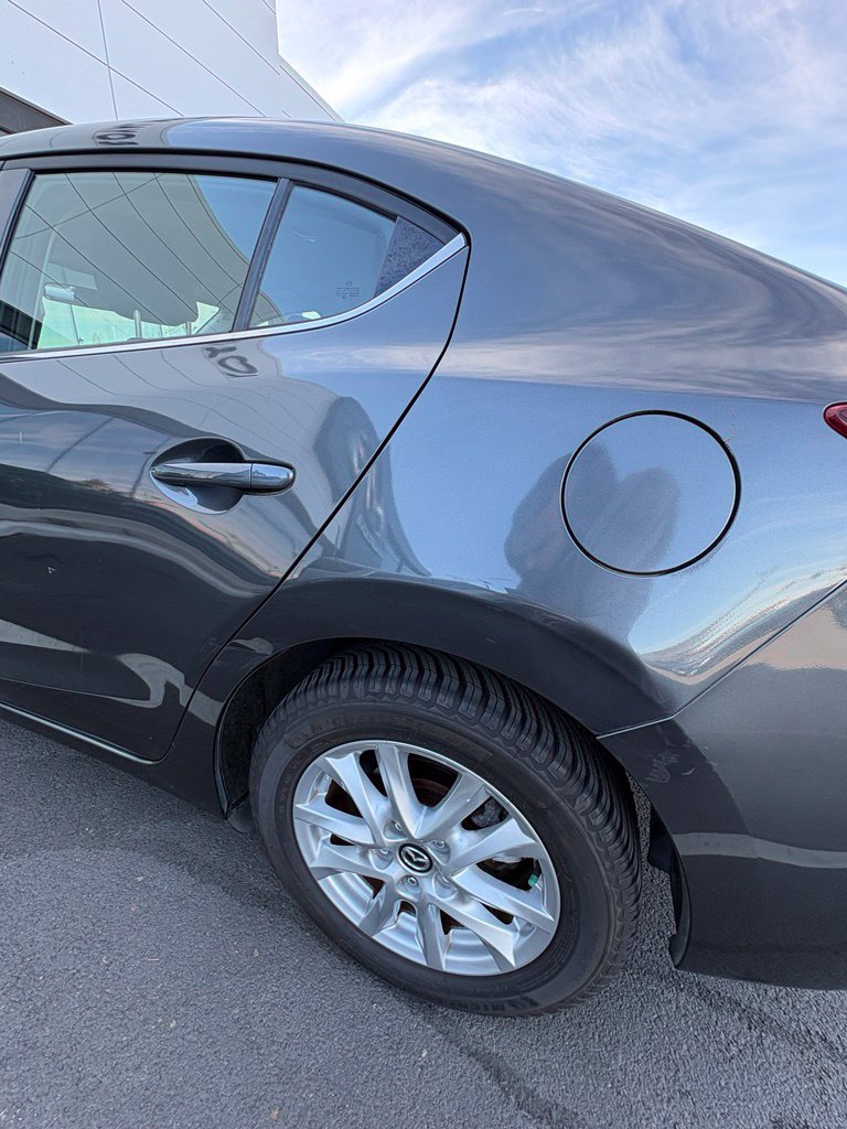 Used 2014 MAZDA MAZDA3 i Touring FWD image 6