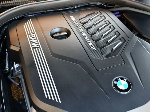 Used 2024 BMW M440i Convertible w/ Premium Package image 80