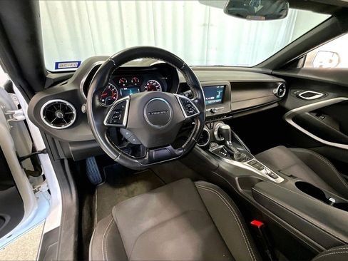 Used 2018 Chevrolet Camaro LT w/ RS Package image 14