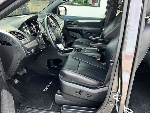 Used 2017 Dodge Grand Caravan GT image 15