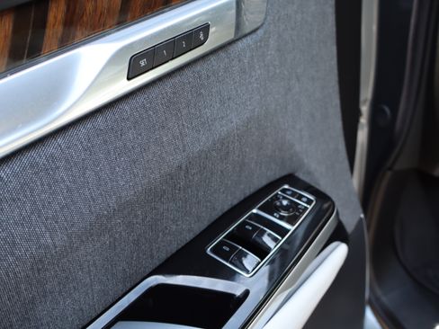 Certified 2026 Cadillac Escalade Platinum Sport w/ LPO, Floor Liner Package AWD/4WD image 19