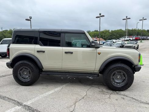 Used 2025 Ford Bronco Badlands AWD/4WD image 8