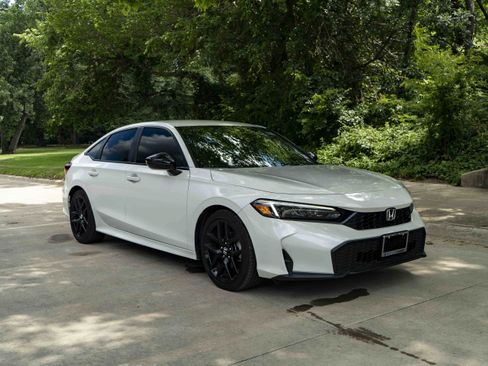 Certified 2025 Honda Civic Sport image 2