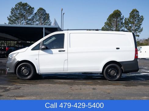 Used 2016 Mercedes-Benz Metris image 3