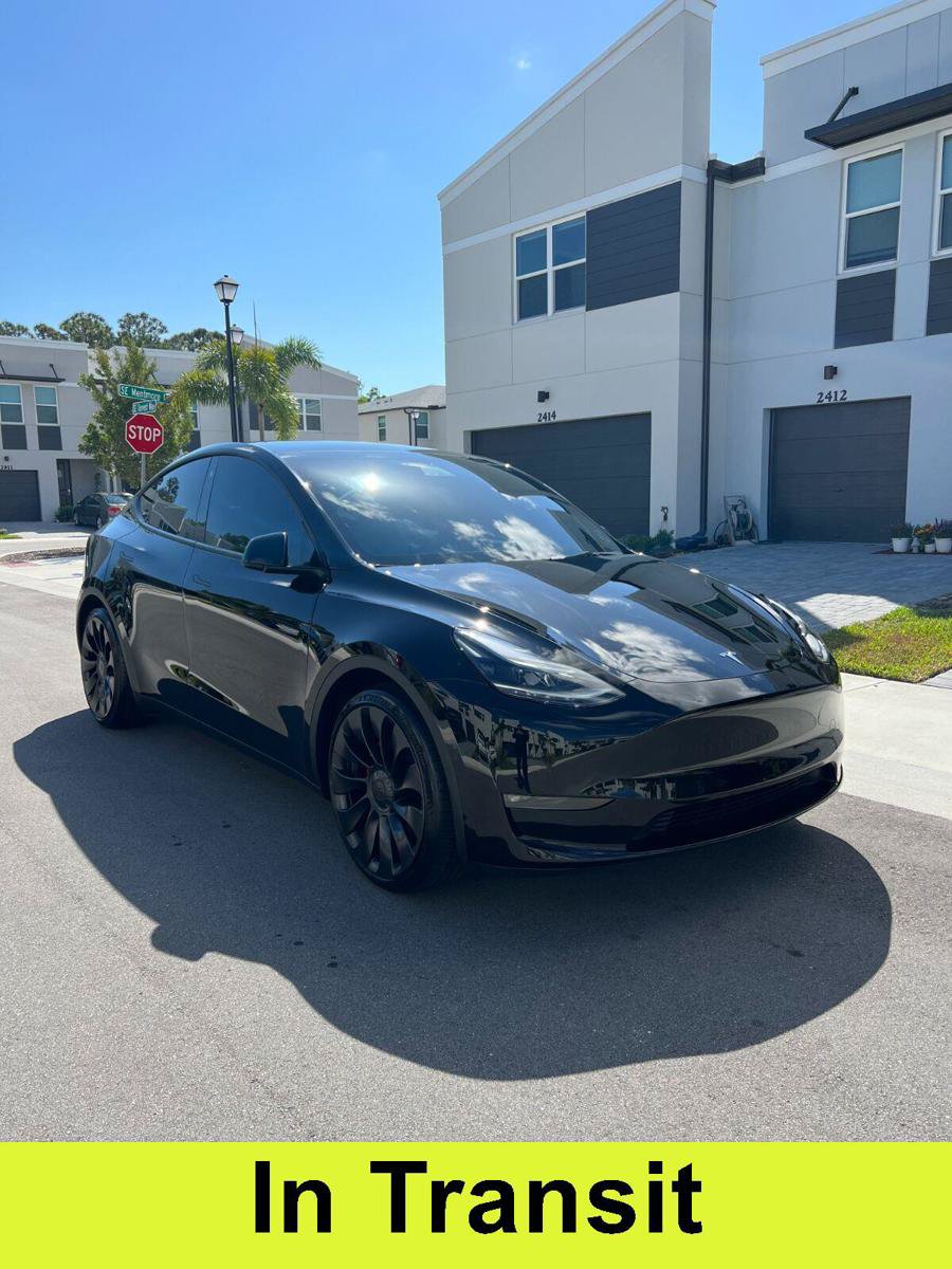 Used 2022 Tesla Model Y Performance AWD/4WD image 1