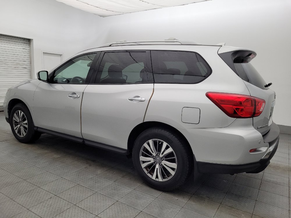 Used 2019 Nissan Pathfinder S AWD/4WD image 3
