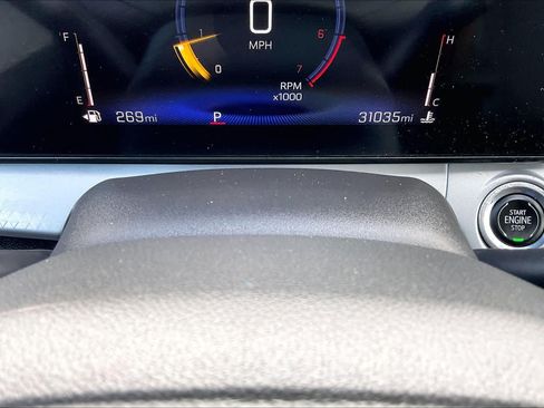 Used 2025 Chevrolet Trax LT w/ Driver Confidence Package FWD image 25