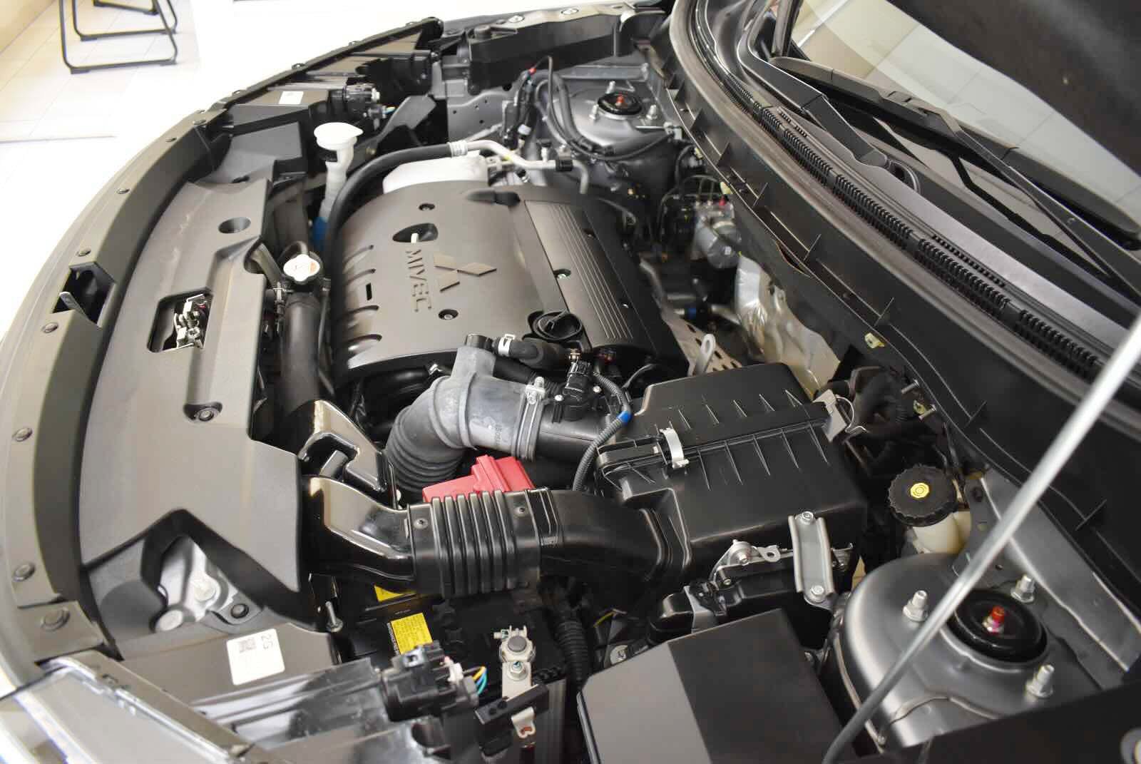 Used 2024 Mitsubishi Outlander Sport LE AWD/4WD image 28