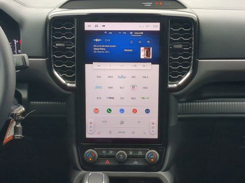 Used 2024 Ford Ranger XLT w/ Technology Package image 16