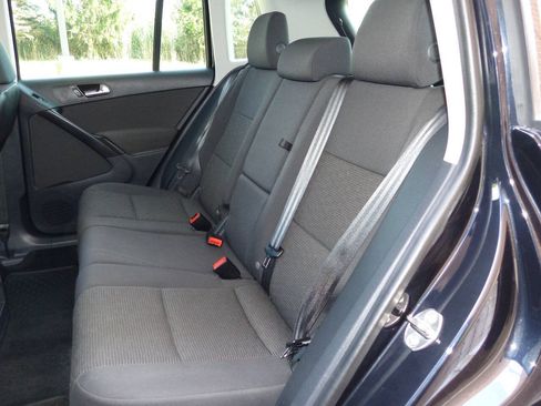 Used 2017 Volkswagen Tiguan S AWD/4WD image 28