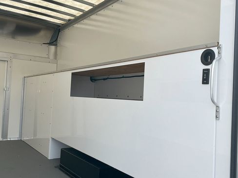 Used 2022 Chevrolet Express 3500 w/ Power Convenience Package image 22