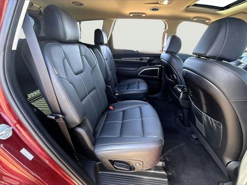 Certified 2024 Kia Telluride EX w/ EX Captain's Chair Package image 28