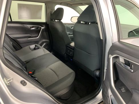 Used 2022 Toyota RAV4 XLE w/ Convenience Package AWD/4WD image 30