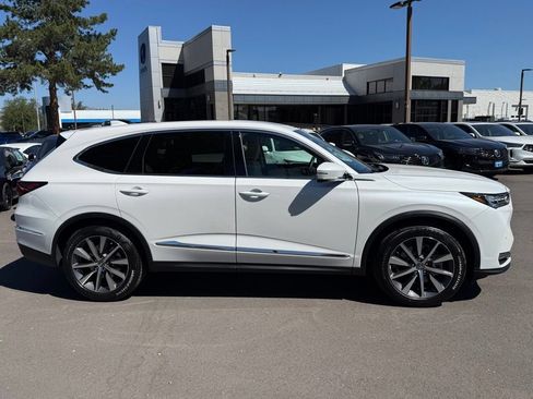 Used 2026 Acura MDX SH-AWD w/ Technology Package image 4